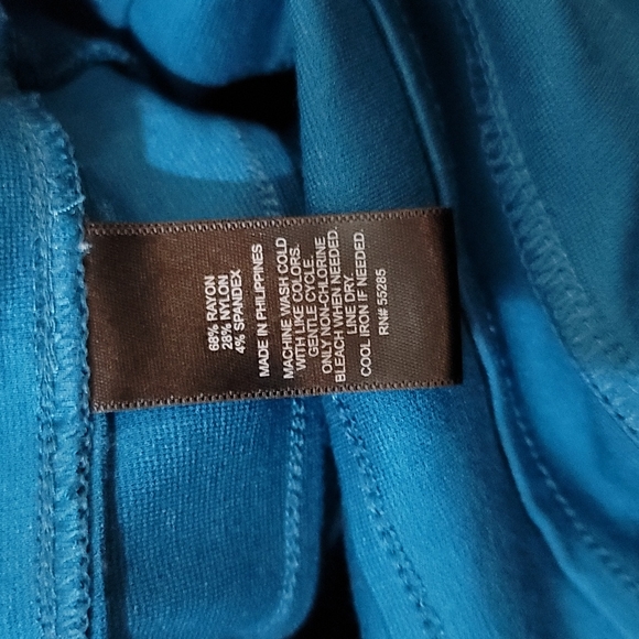 Dark blue/turquoise mini skirt - Picture 2 of 3